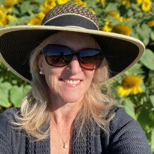 Meet your Posher, Sandy